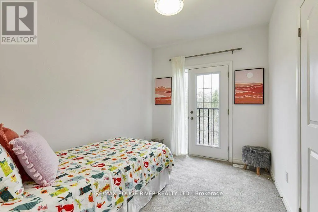 6 SEAGRAVE LANE