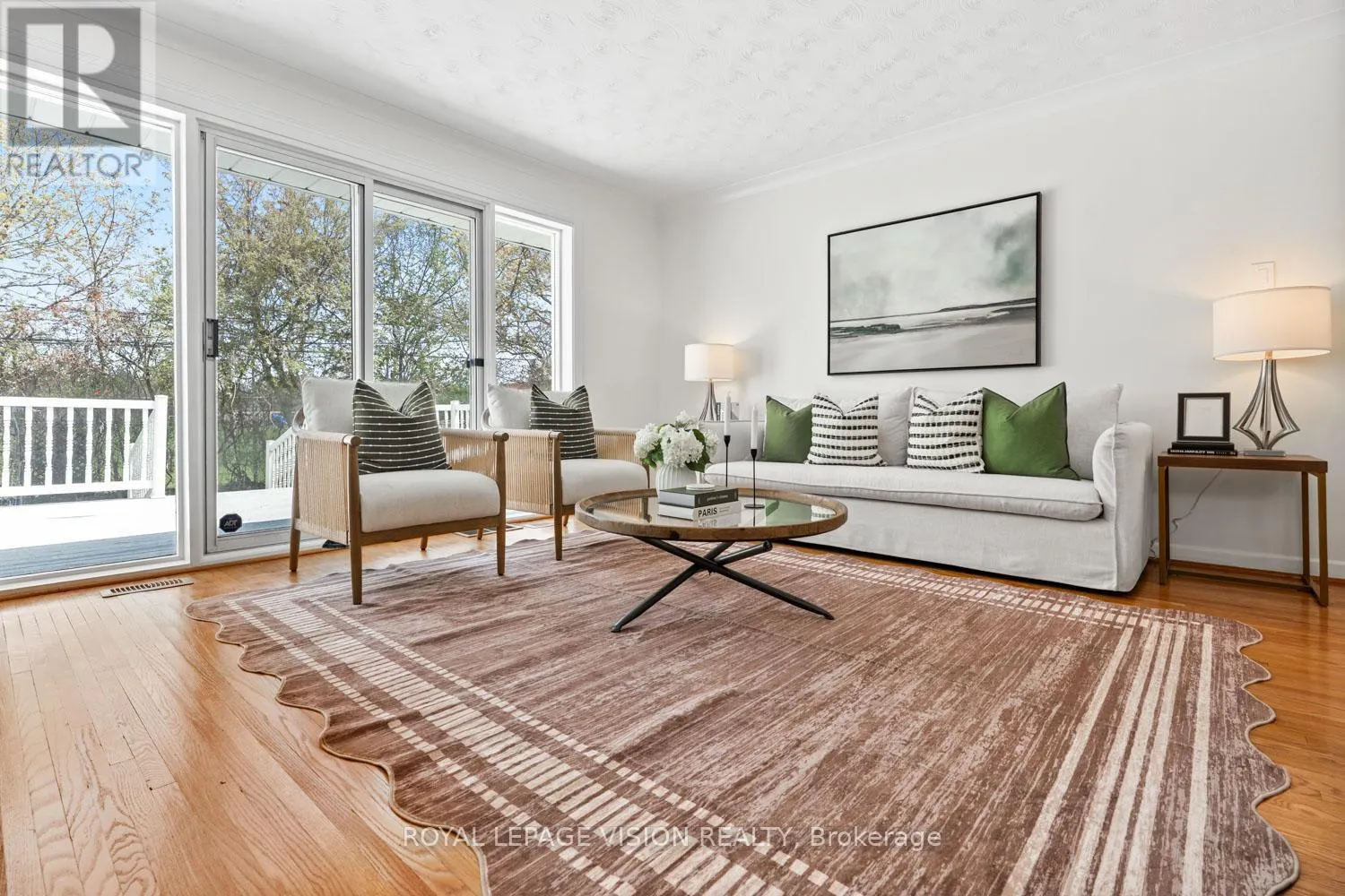 6 MACDUFF CRESCENT