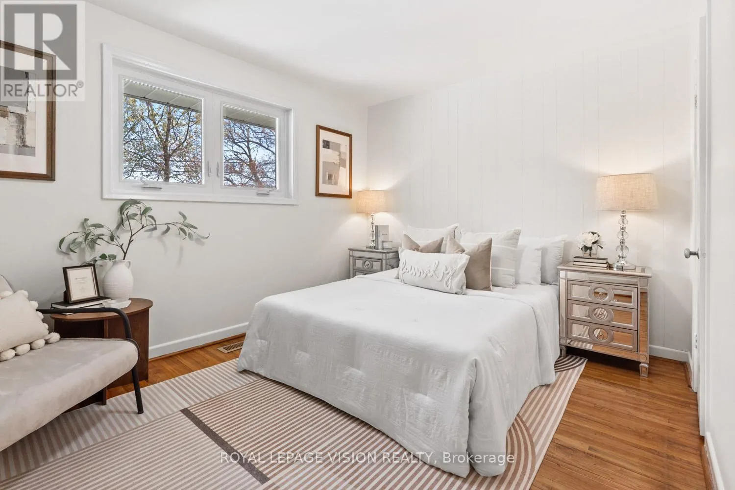 6 MACDUFF CRESCENT