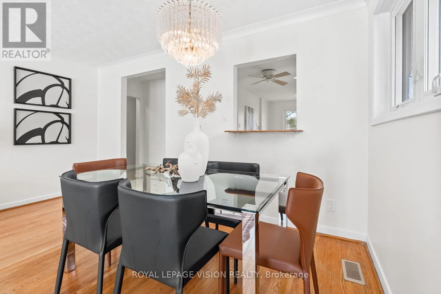 6 MACDUFF CRESCENT