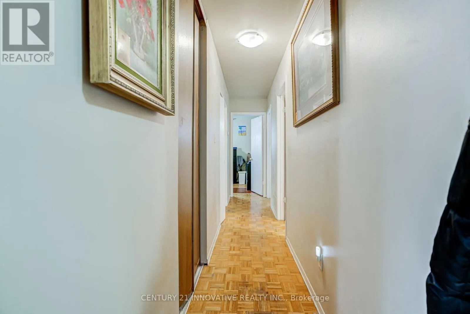 21 TILLBROOK COURT
