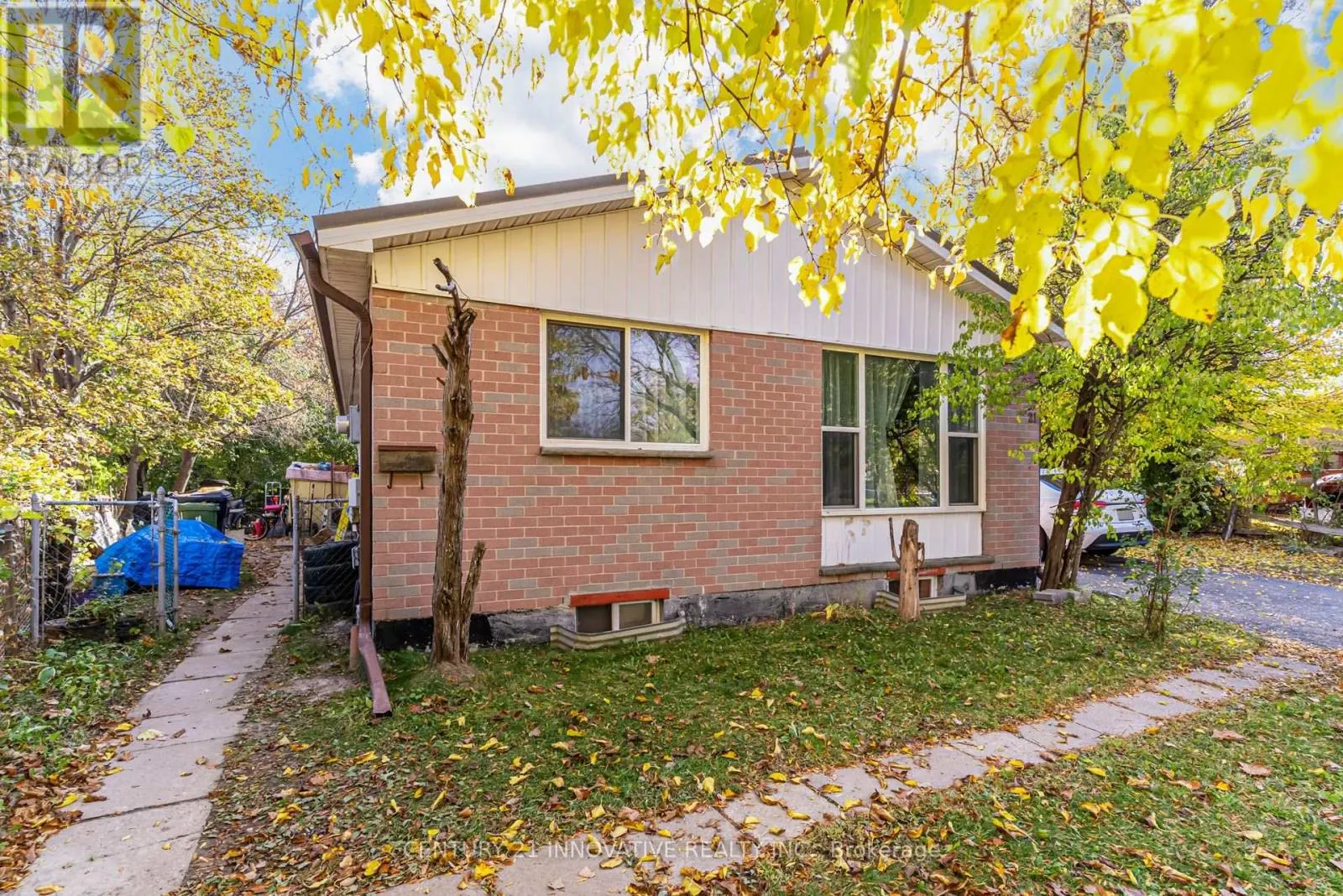 21 TILLBROOK COURT