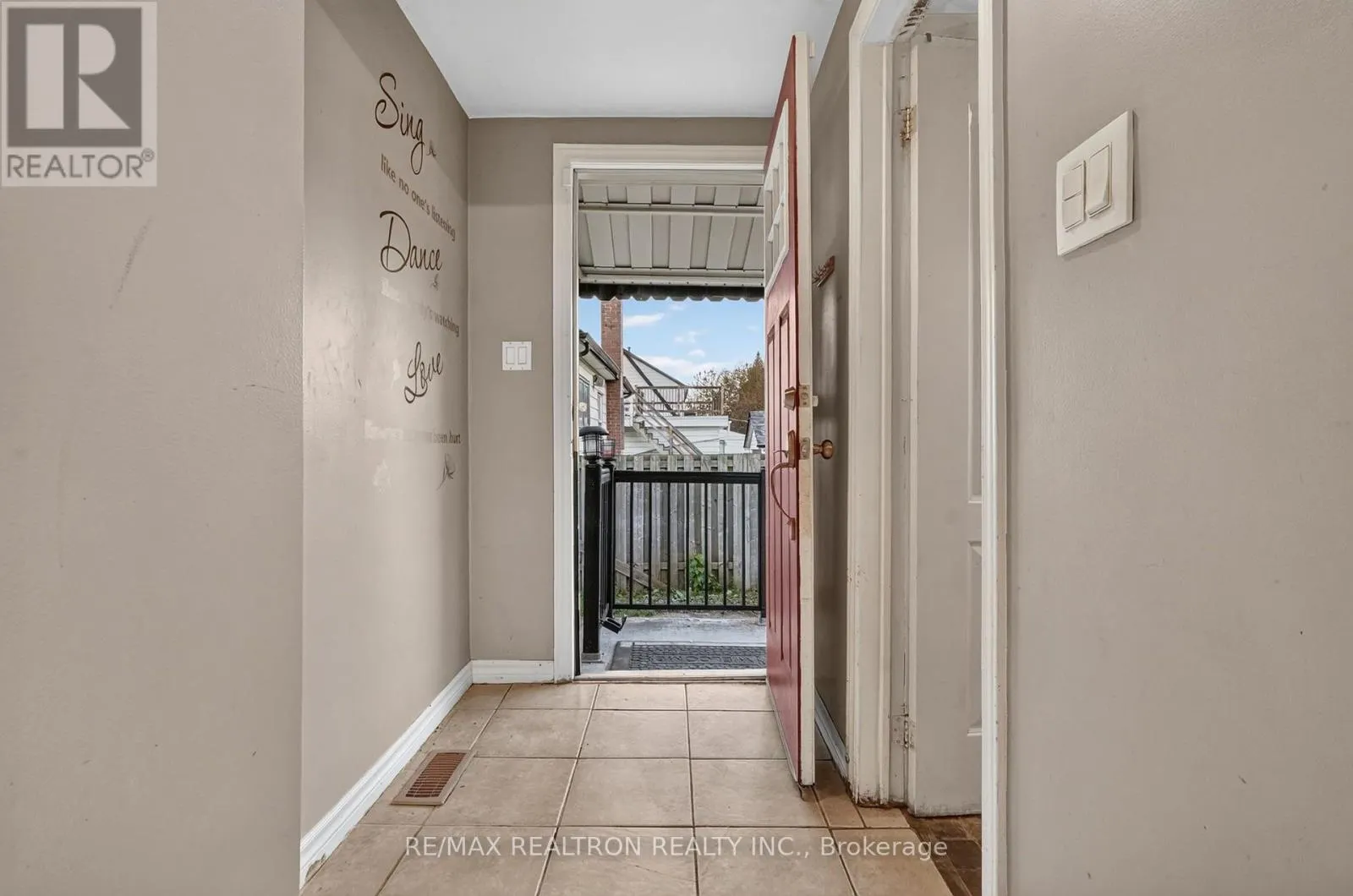 86 GIBBONS STREET