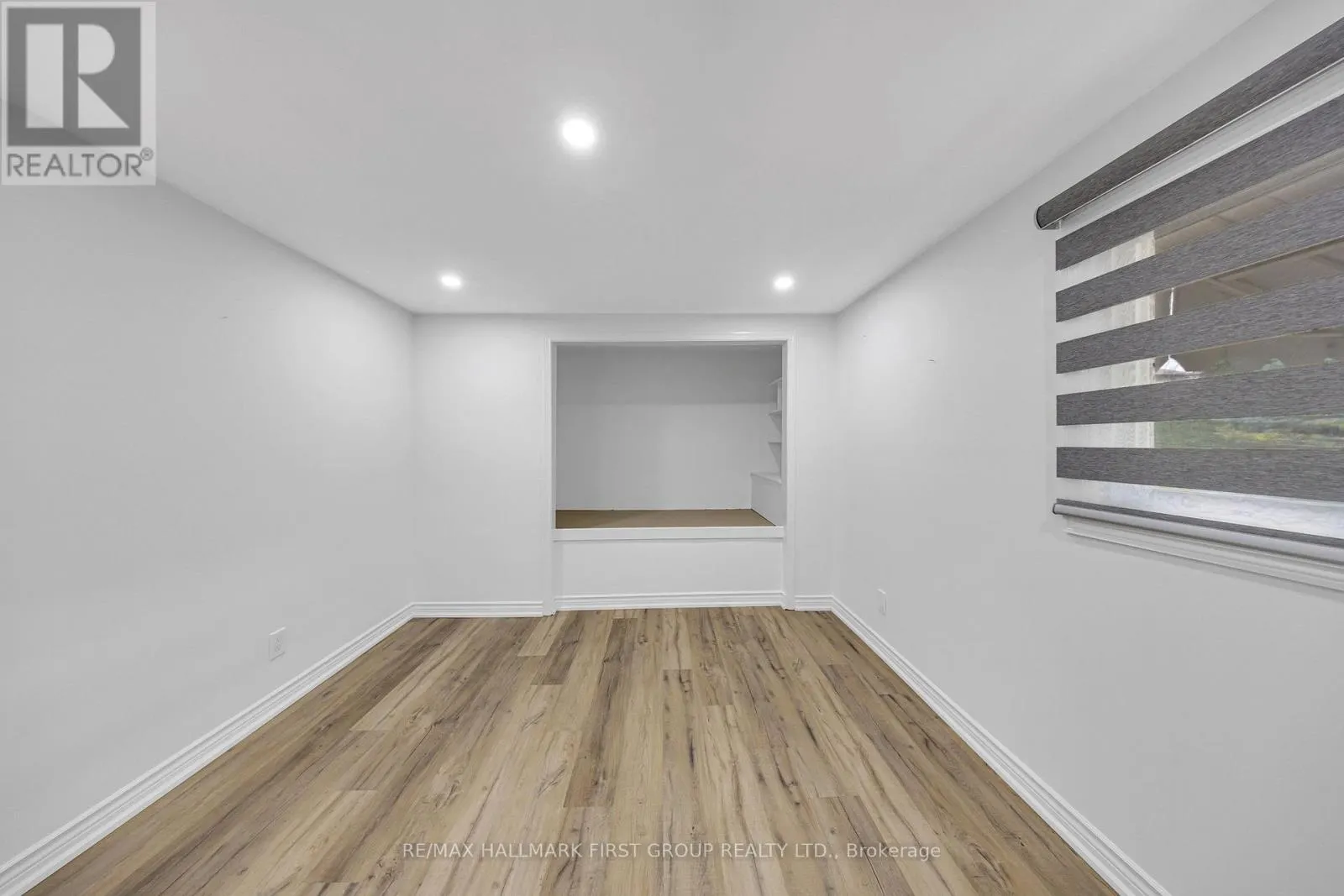 890 BRIARWOOD DRIVE