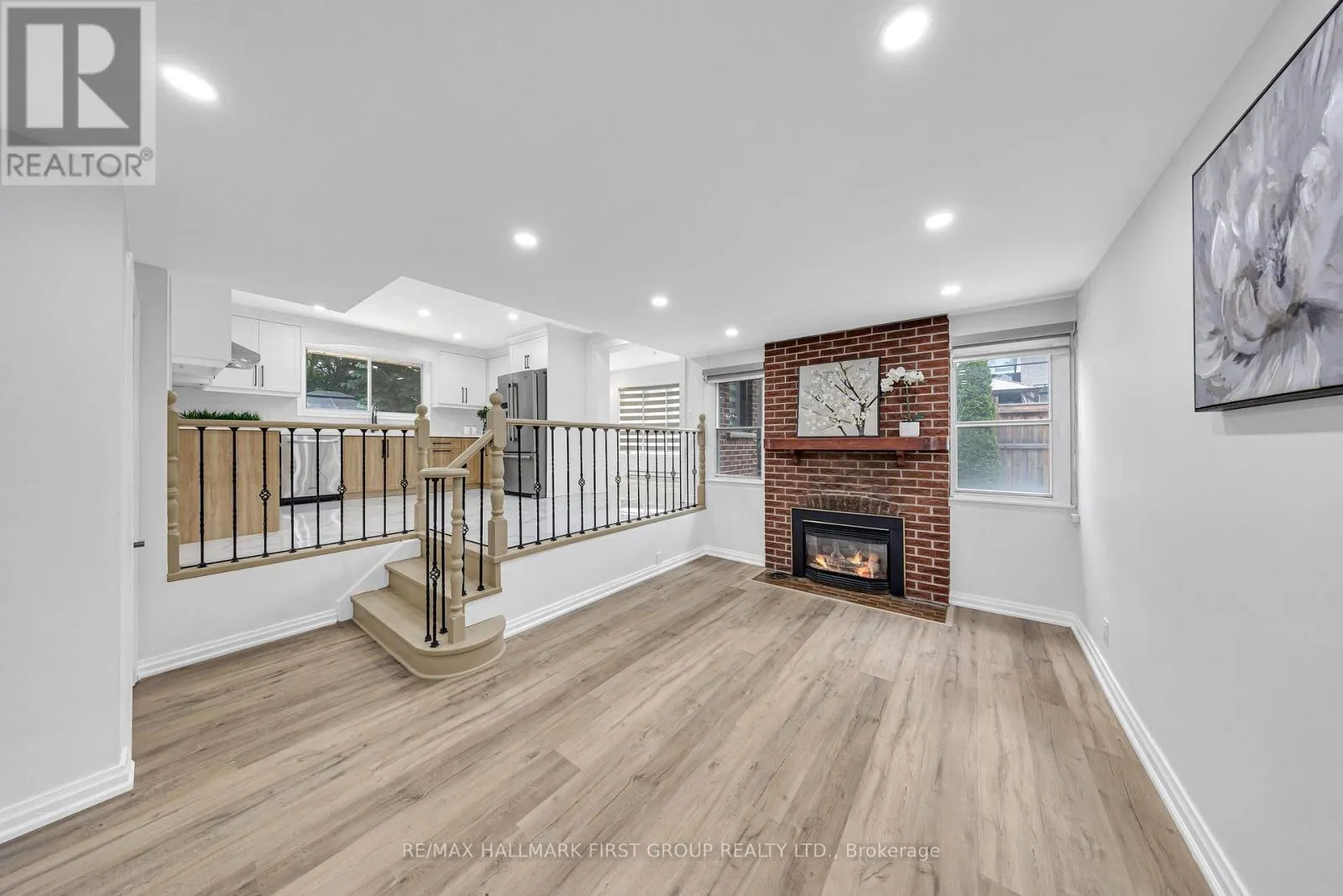 890 BRIARWOOD DRIVE