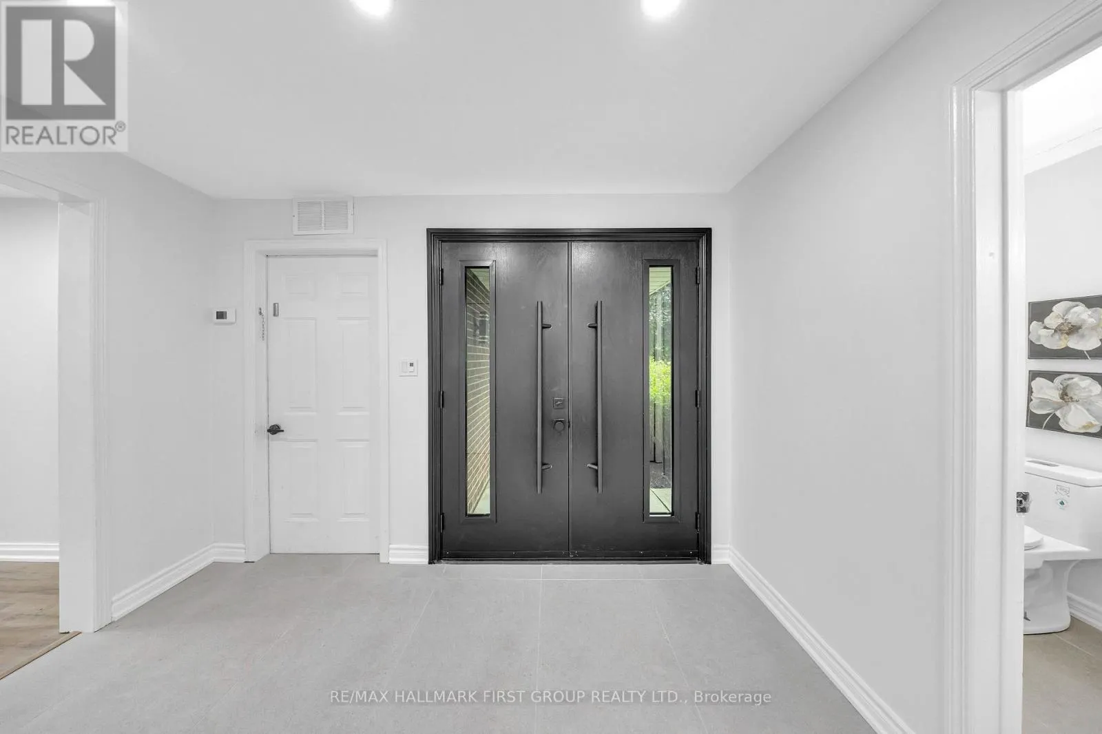 890 BRIARWOOD DRIVE