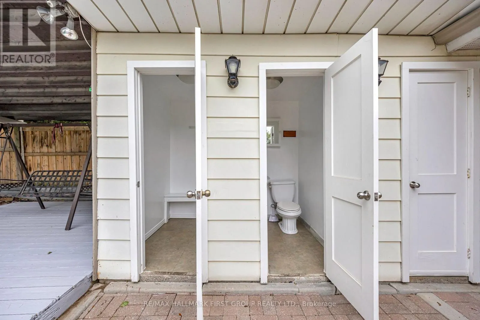 890 BRIARWOOD DRIVE