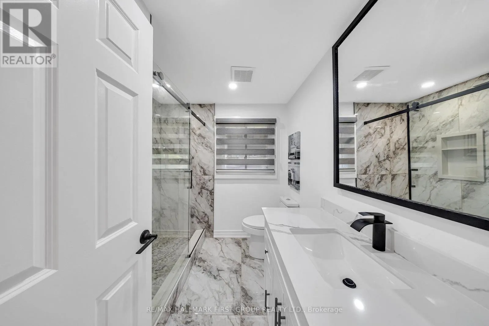 890 BRIARWOOD DRIVE