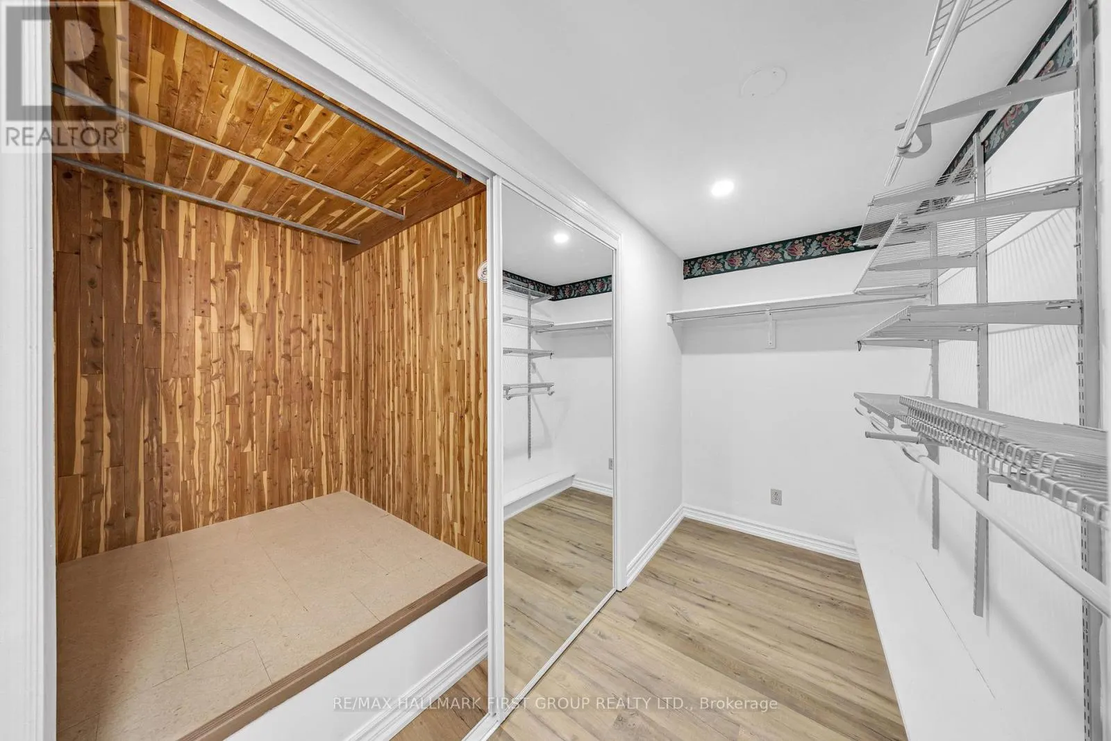 890 BRIARWOOD DRIVE