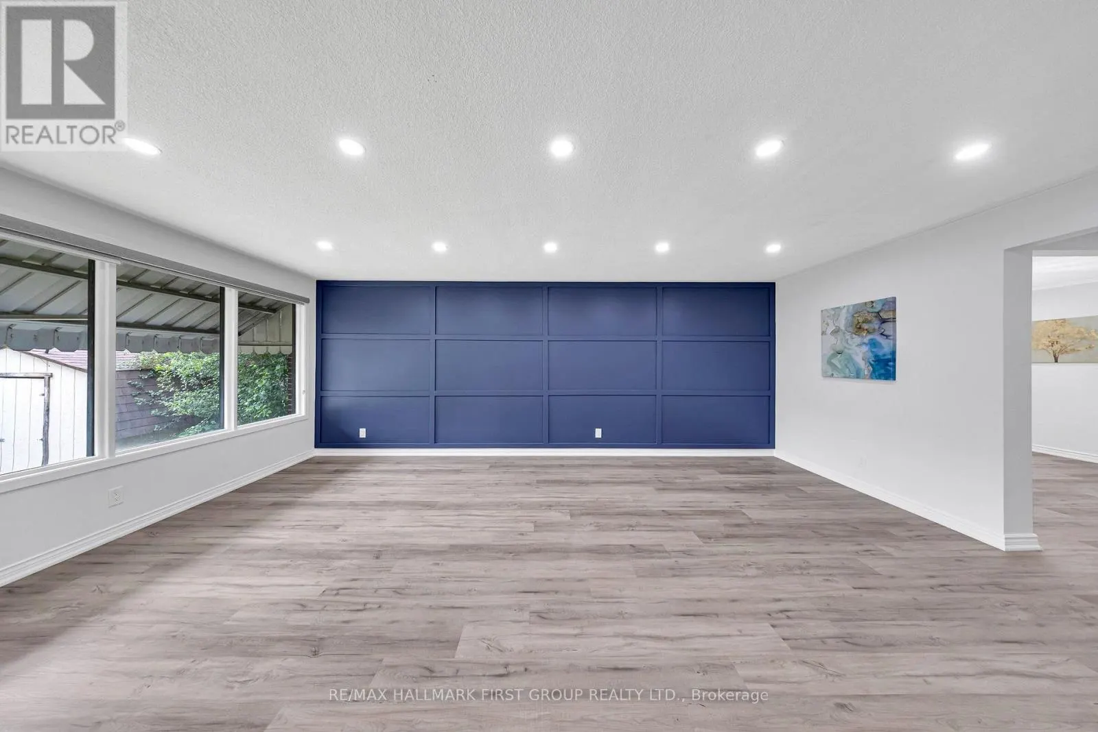890 BRIARWOOD DRIVE