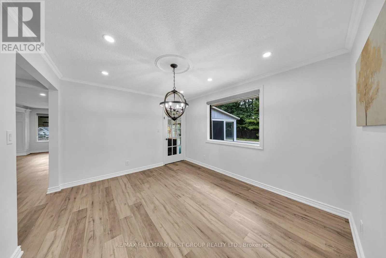 890 BRIARWOOD DRIVE