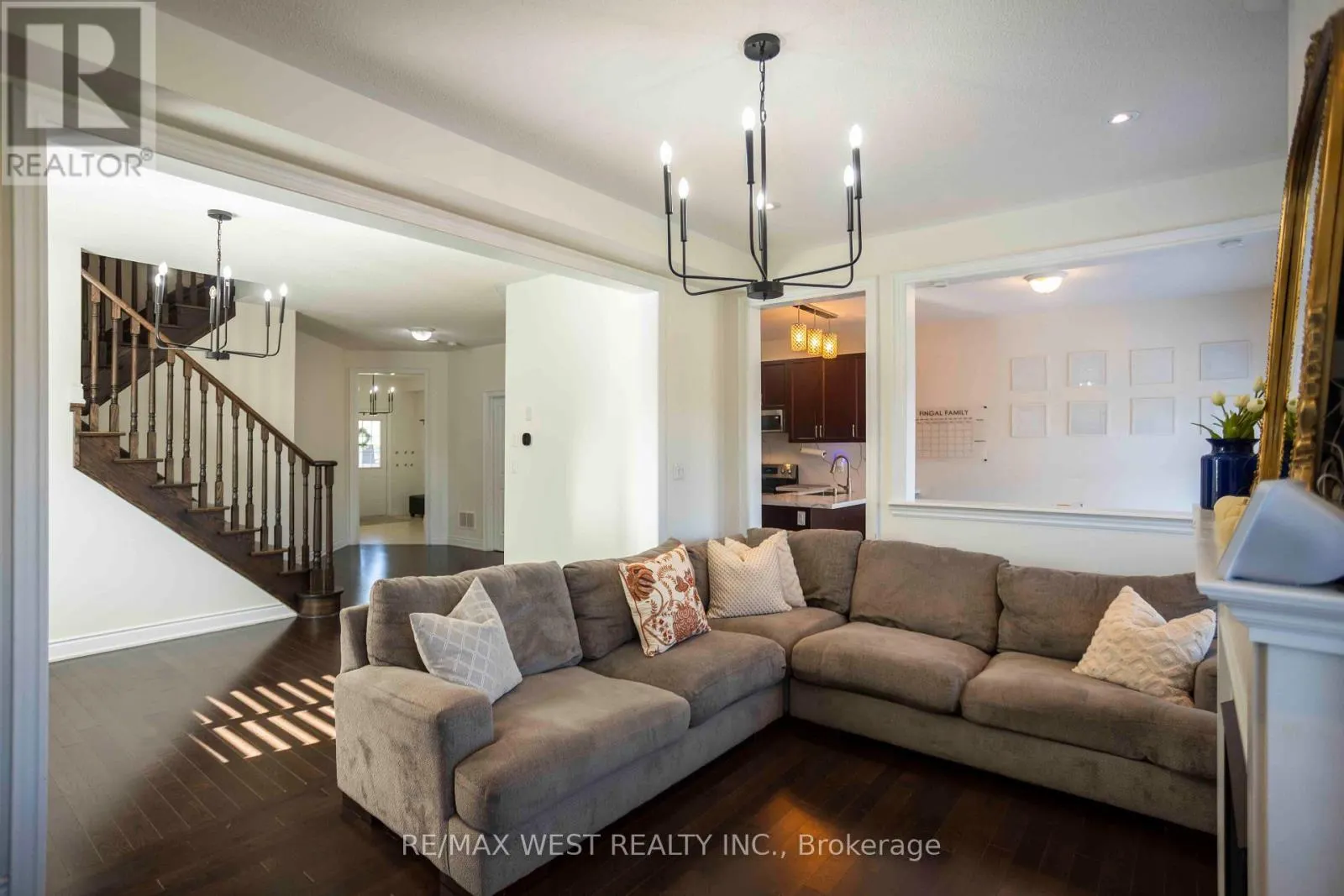 252 PIMLICO DRIVE