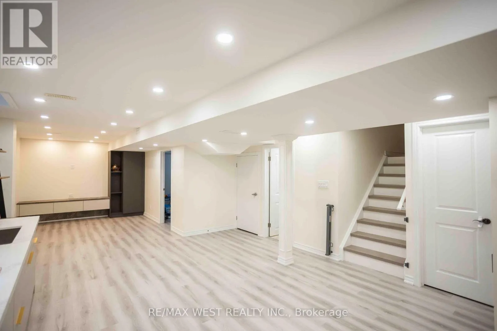 252 PIMLICO DRIVE
