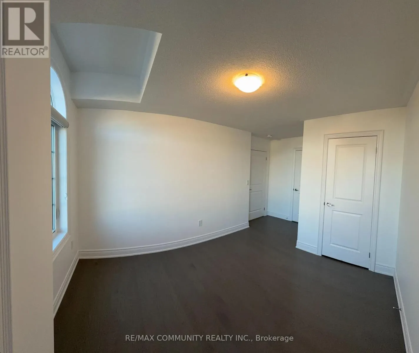 6 WESLEY BROOKS STREET