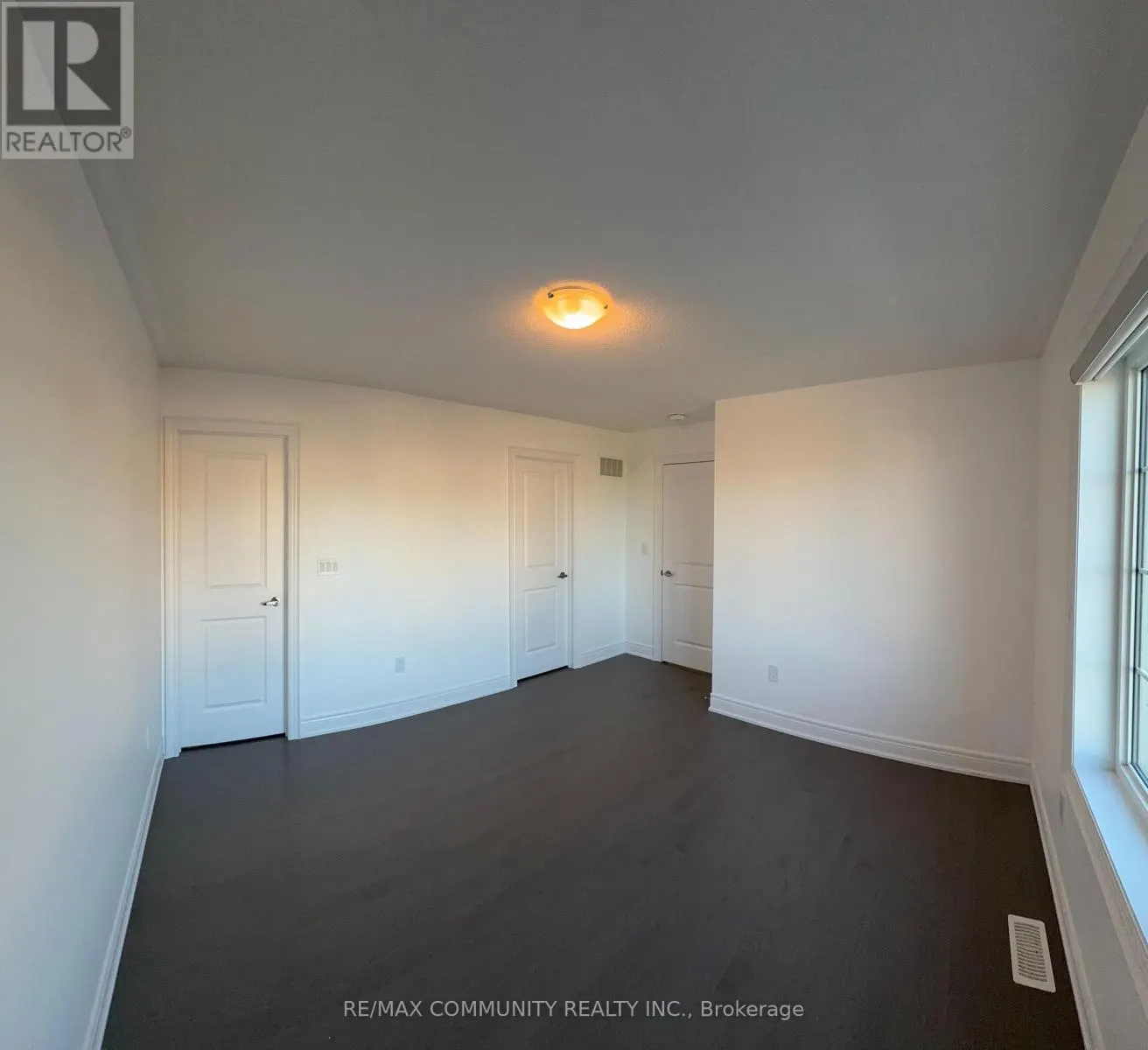6 WESLEY BROOKS STREET
