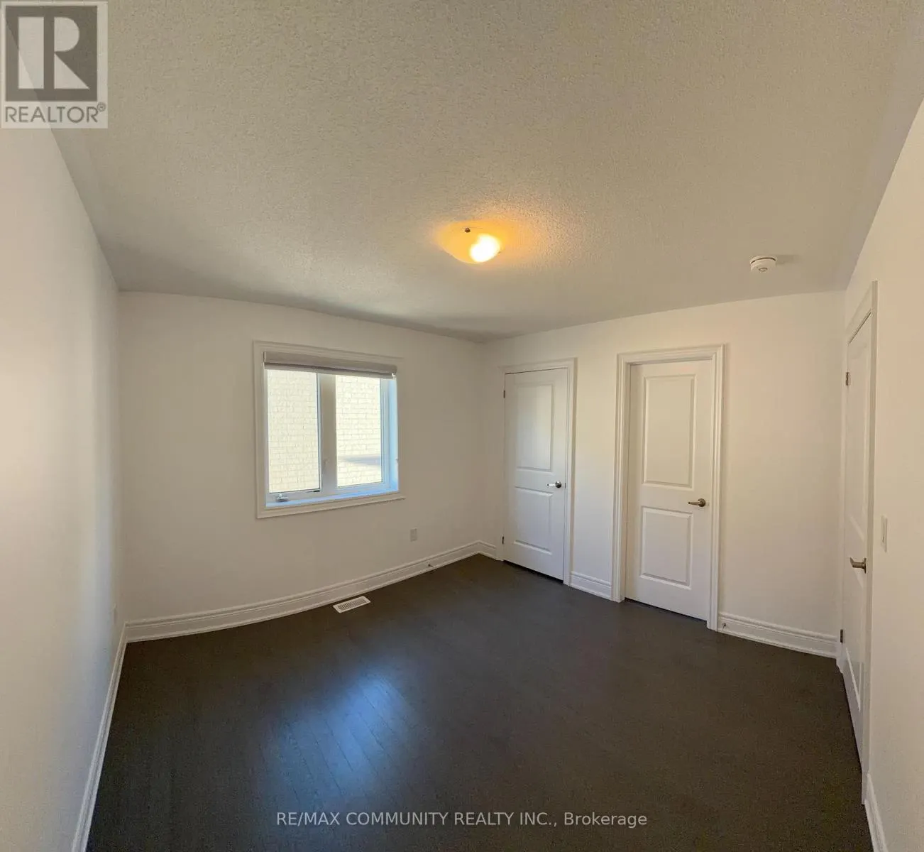 6 WESLEY BROOKS STREET