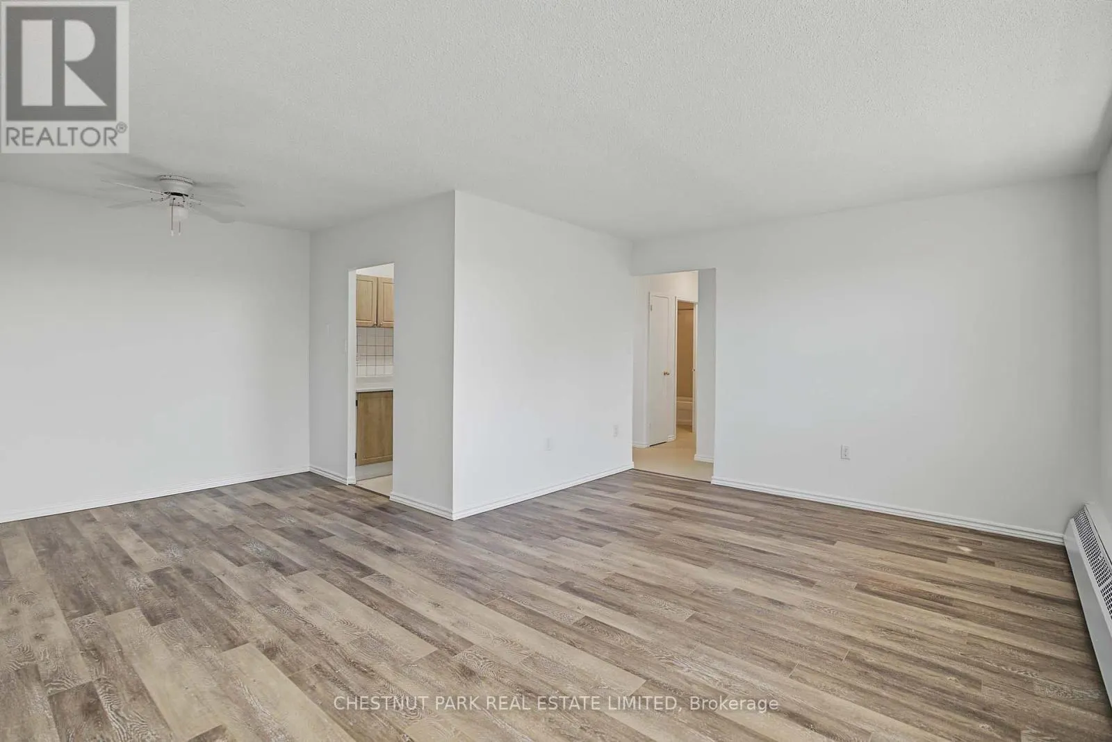 517 - 888 GLEN STREET