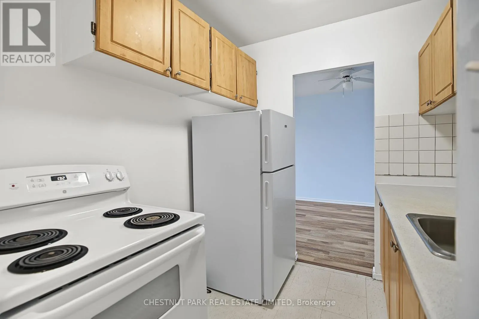 517 - 888 GLEN STREET