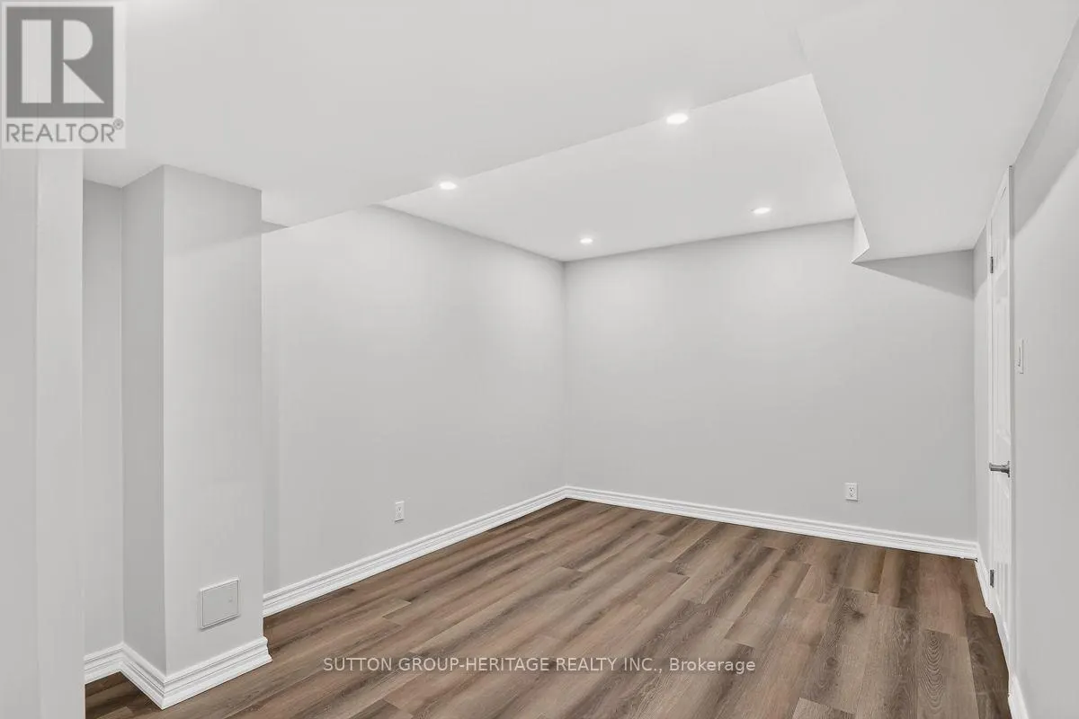 1790 WALNUT LANE