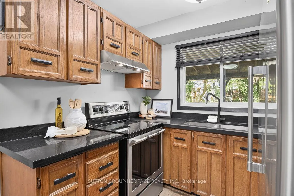 1790 WALNUT LANE