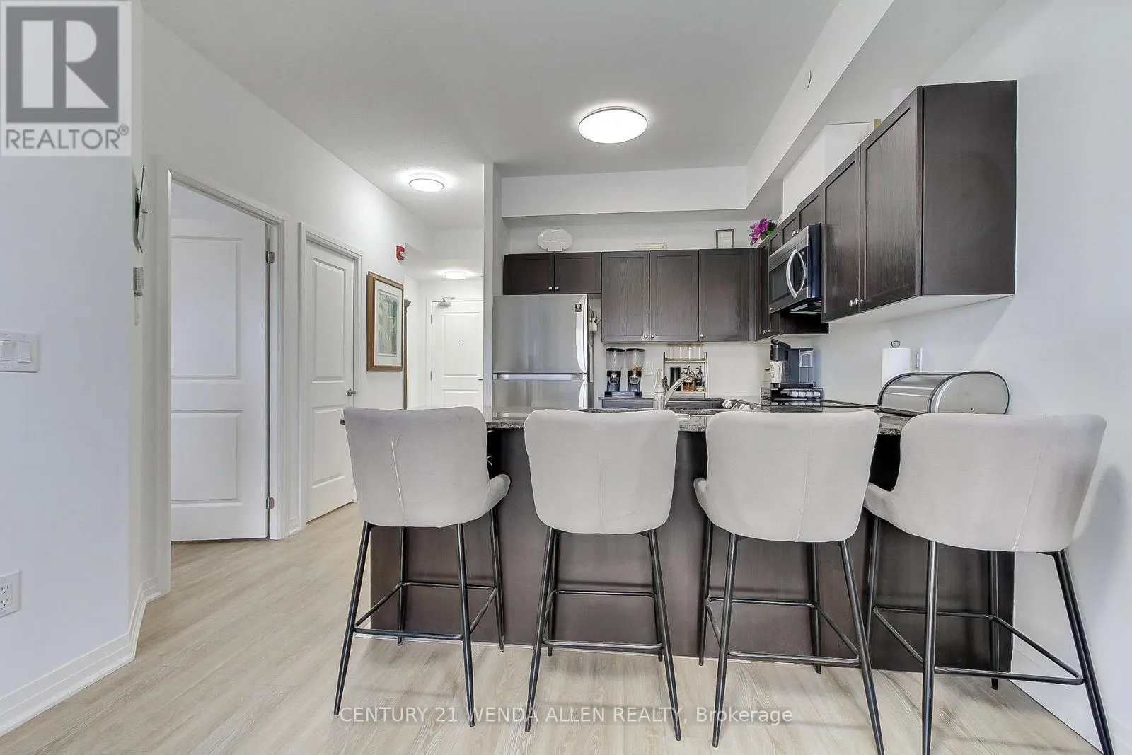 409 - 70 SHIPWAY AVENUE