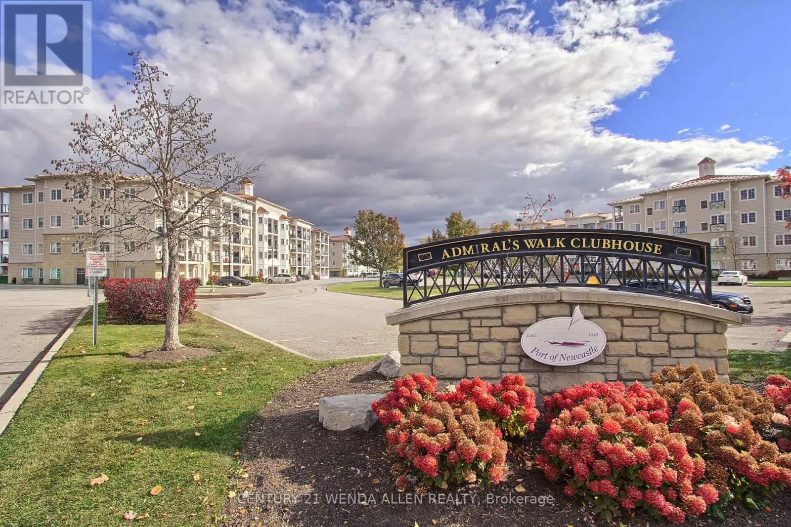 409 - 70 SHIPWAY AVENUE