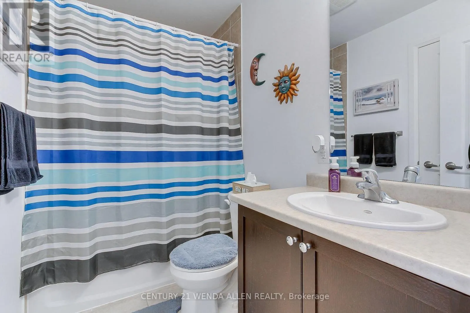 409 - 70 SHIPWAY AVENUE