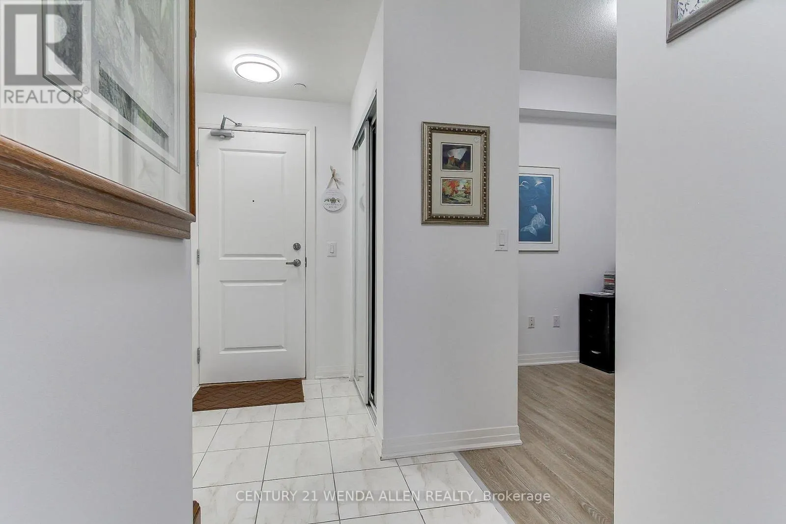 409 - 70 SHIPWAY AVENUE