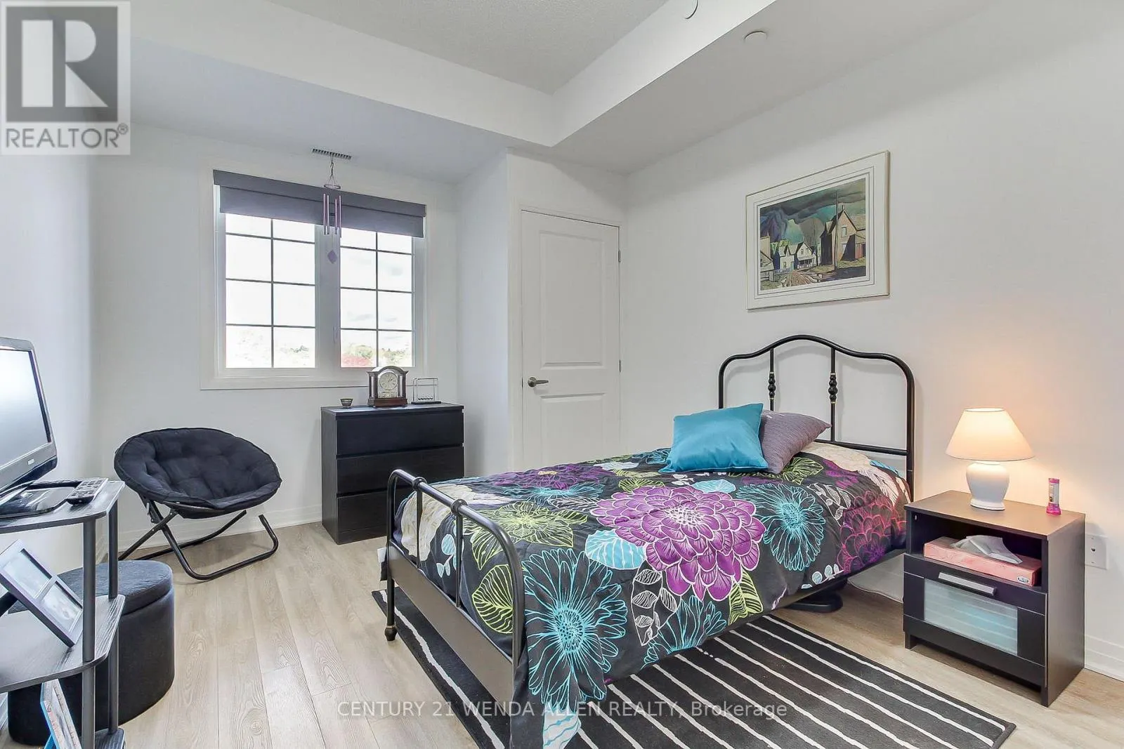 409 - 70 SHIPWAY AVENUE