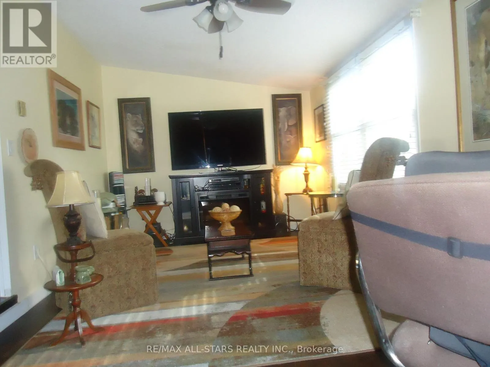 17 PINERIDGE COURT