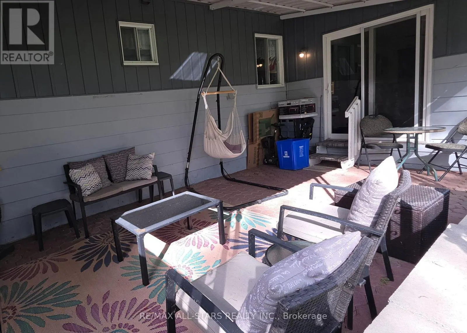 17 PINERIDGE COURT