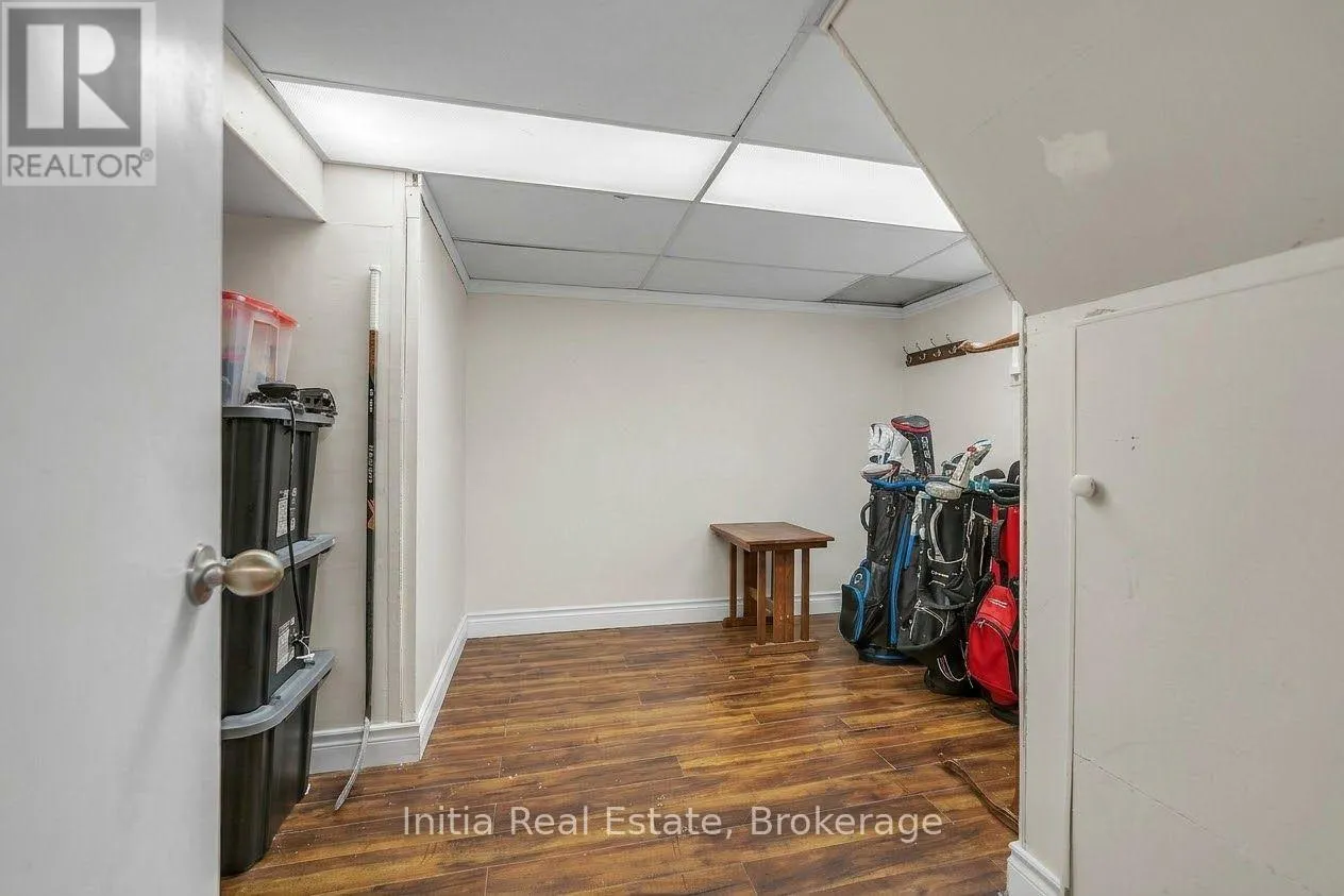 95 REIDMOUNT AVENUE