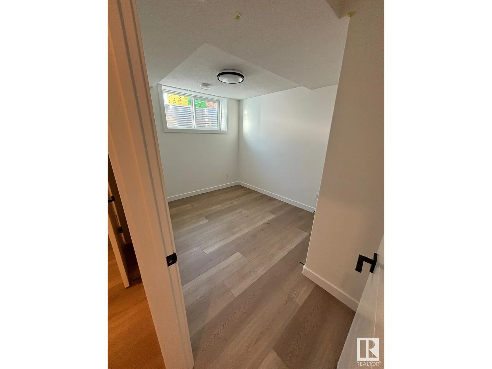 4207 38 ST