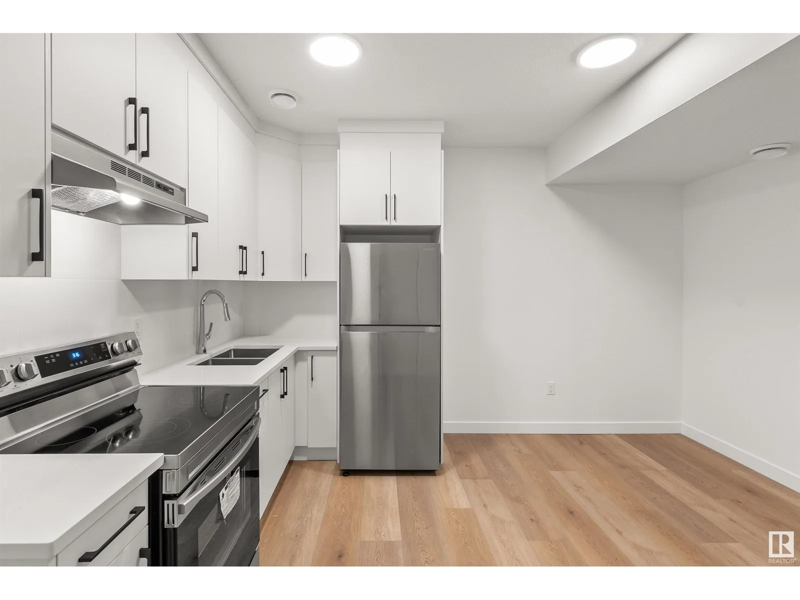 4207 38 ST
