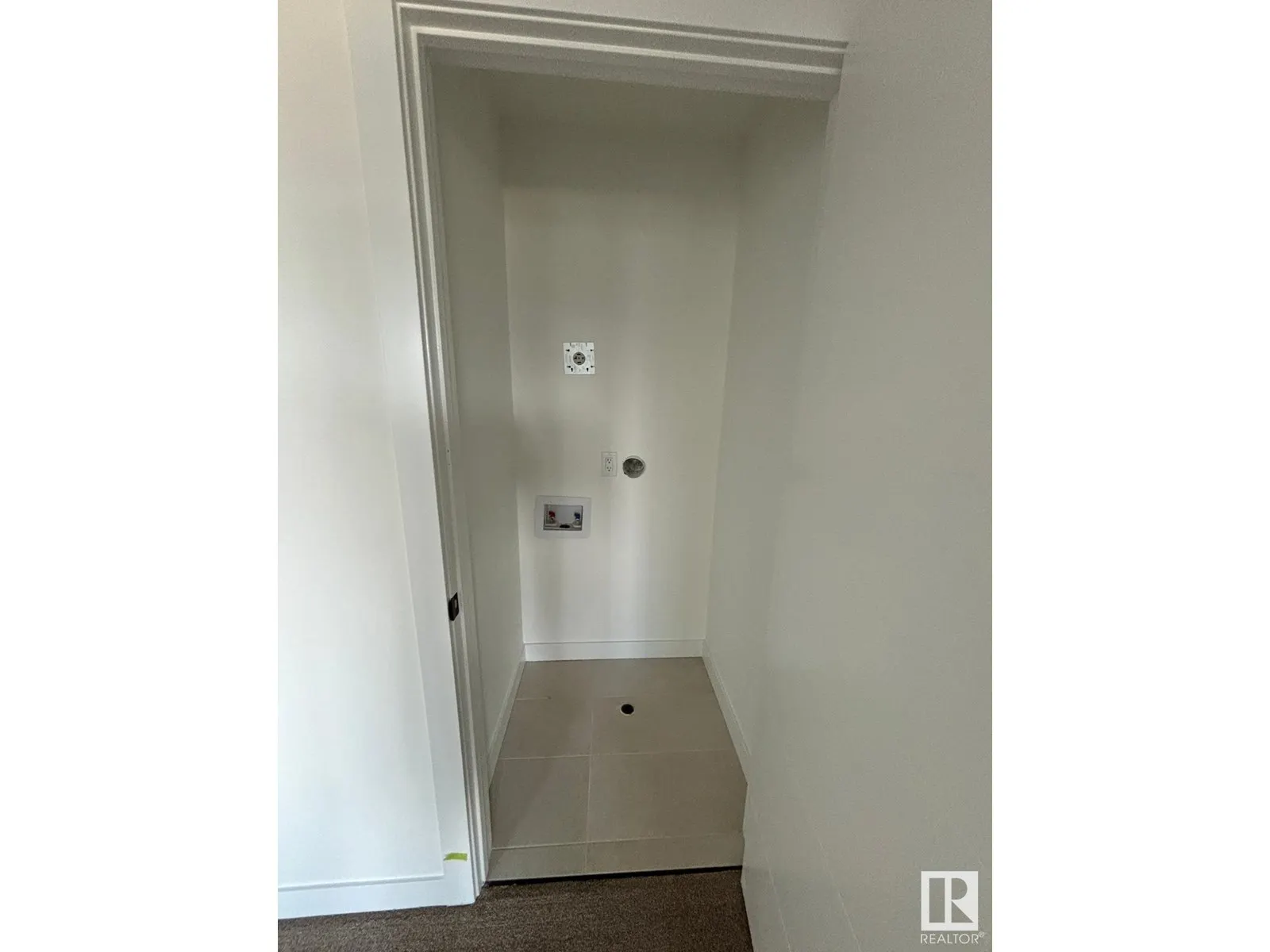 4207 38 ST