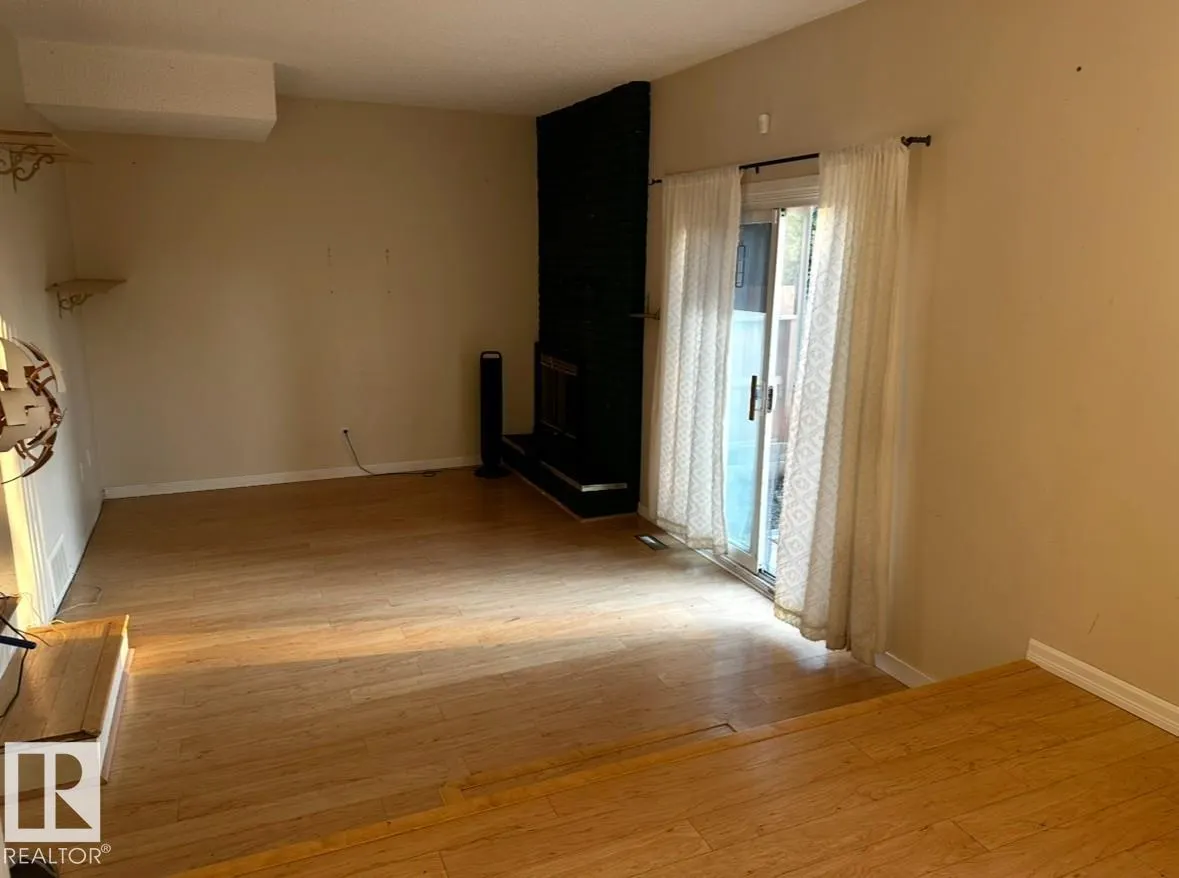 2967 130 AV NW