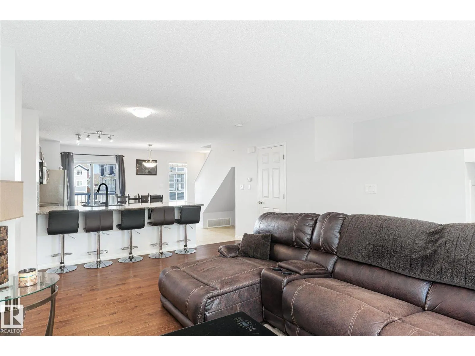 #53 9151 SHAW WY SW