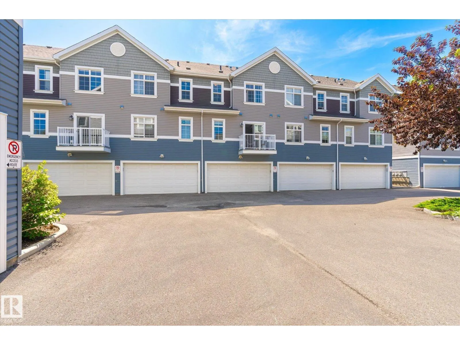 #53 9151 SHAW WY SW
