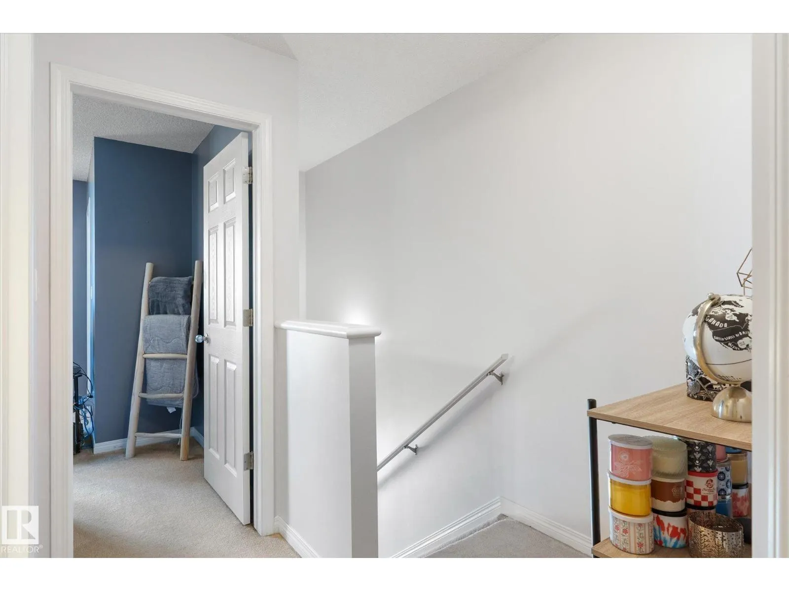 #53 9151 SHAW WY SW
