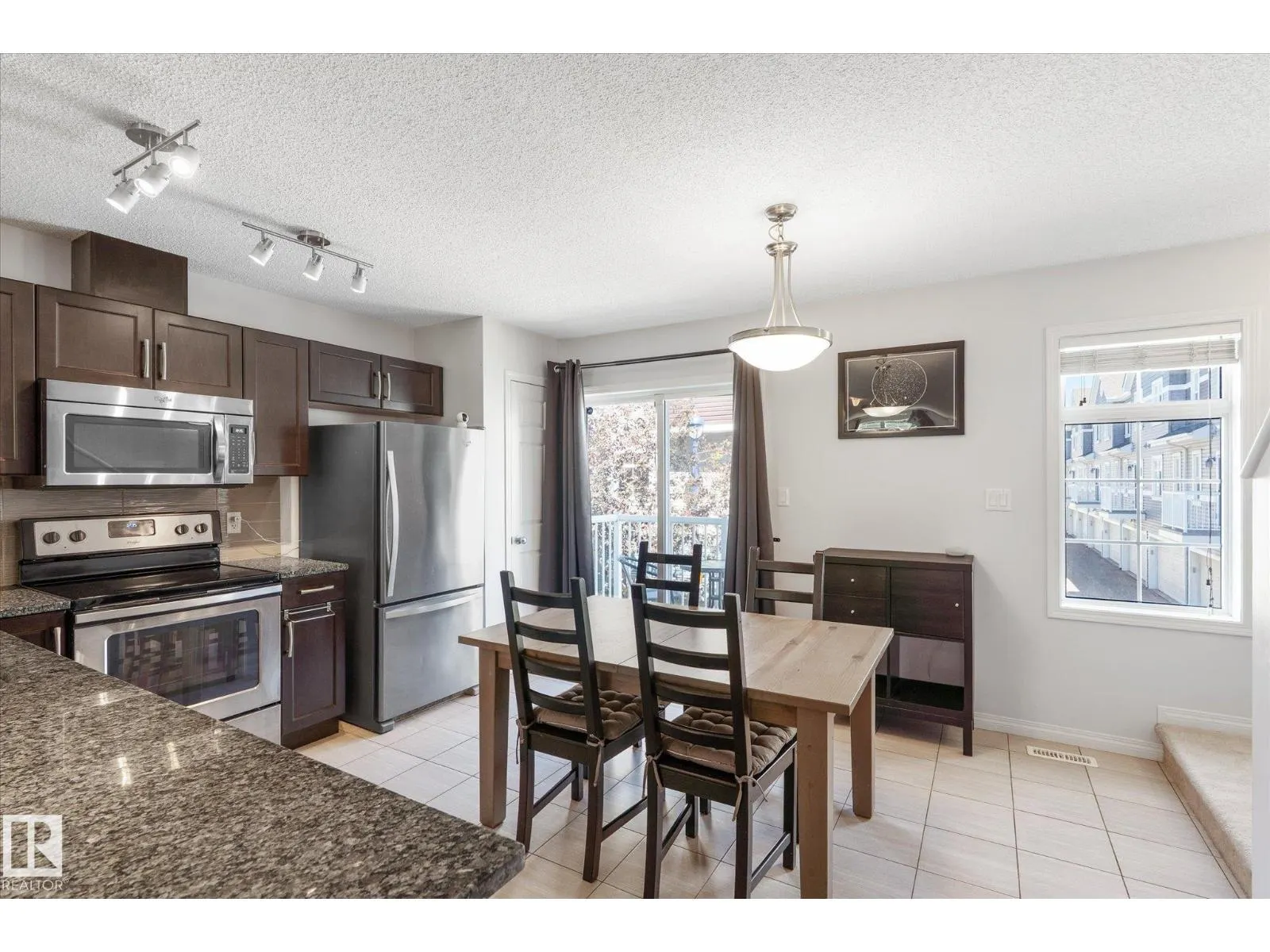 #53 9151 SHAW WY SW