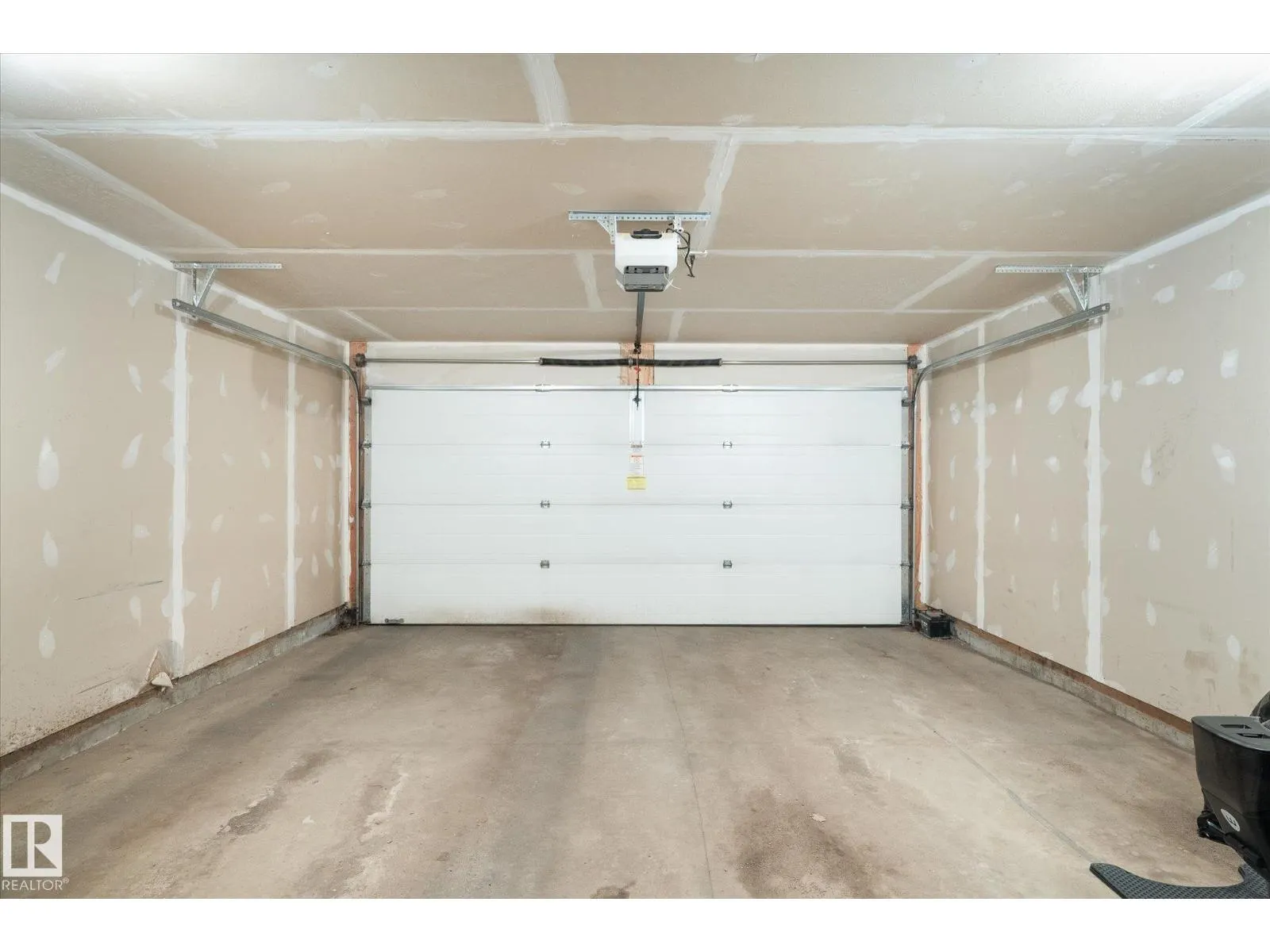 #53 9151 SHAW WY SW