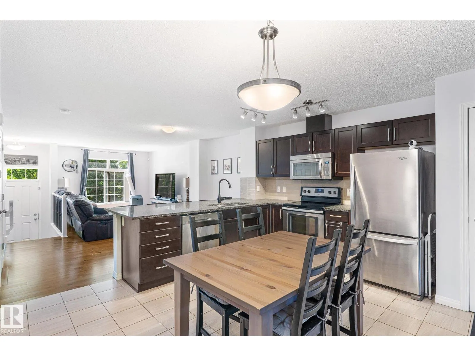 #53 9151 SHAW WY SW