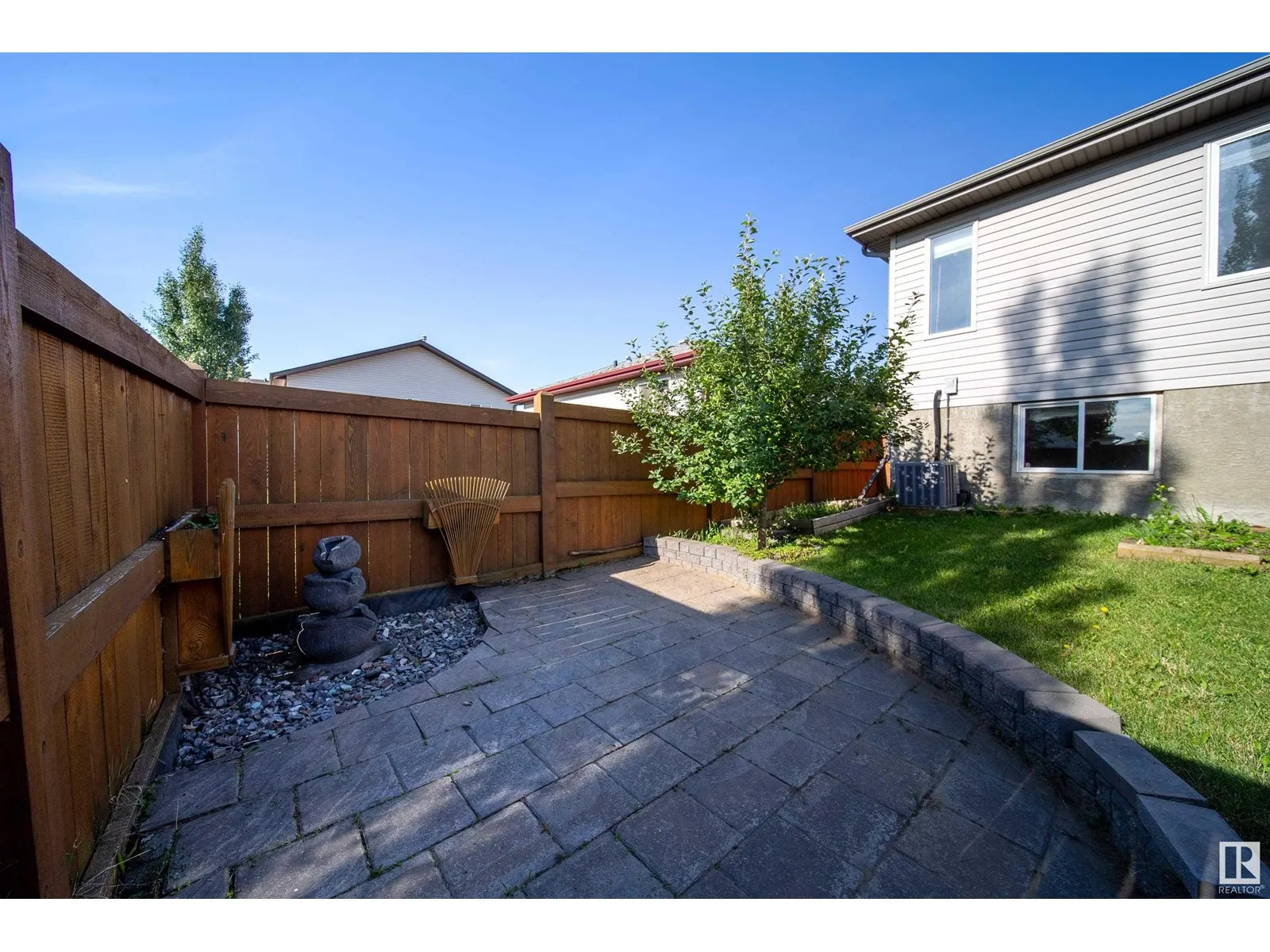 13023 35 ST NW NW