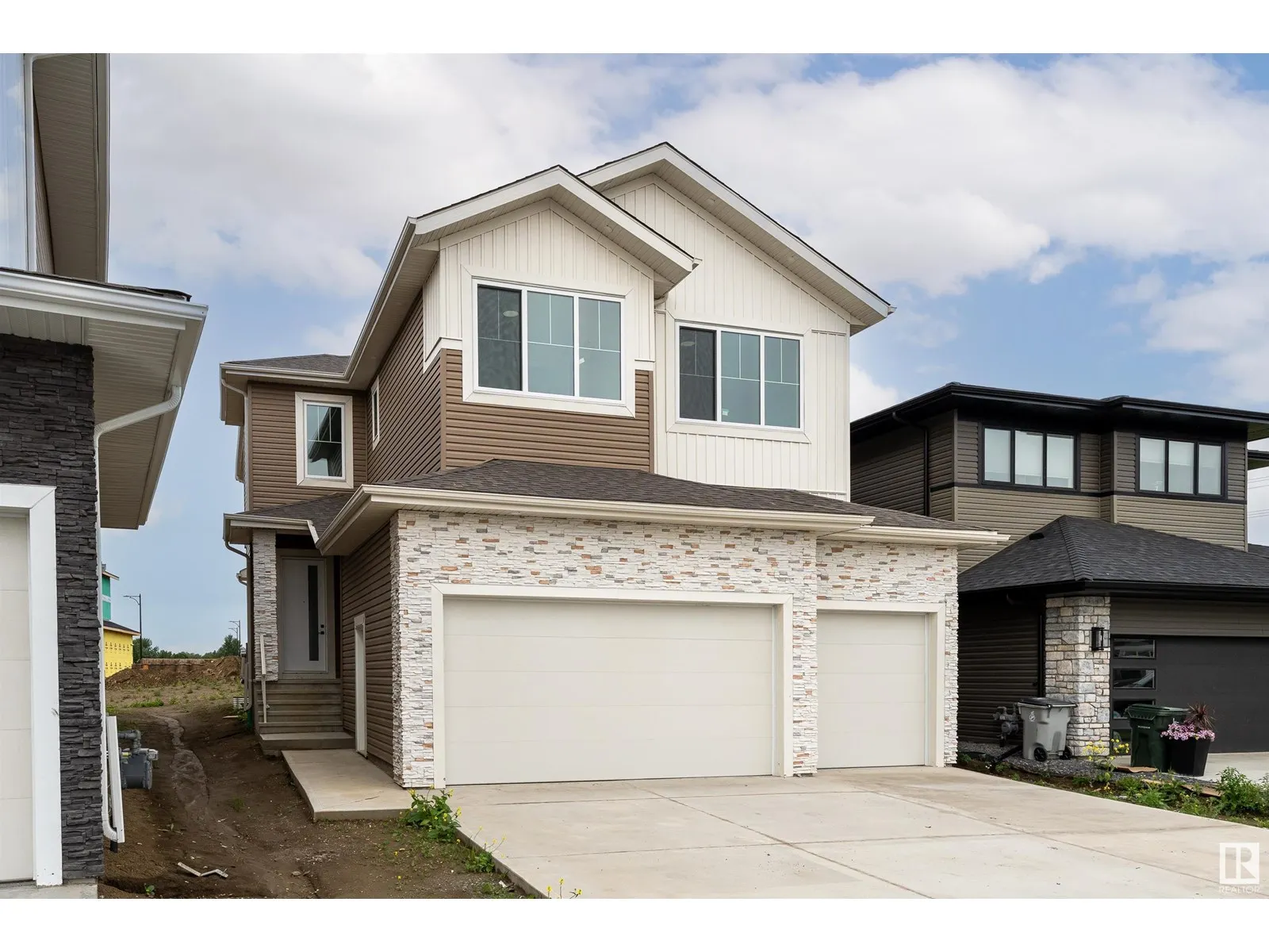 145 Graybriar DR