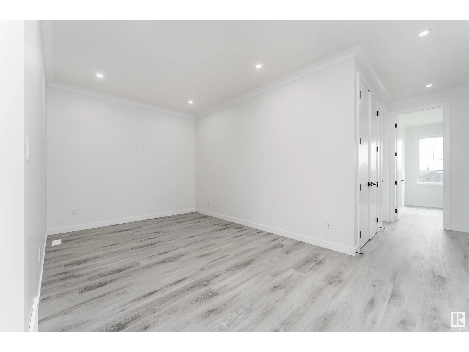 145 Graybriar DR