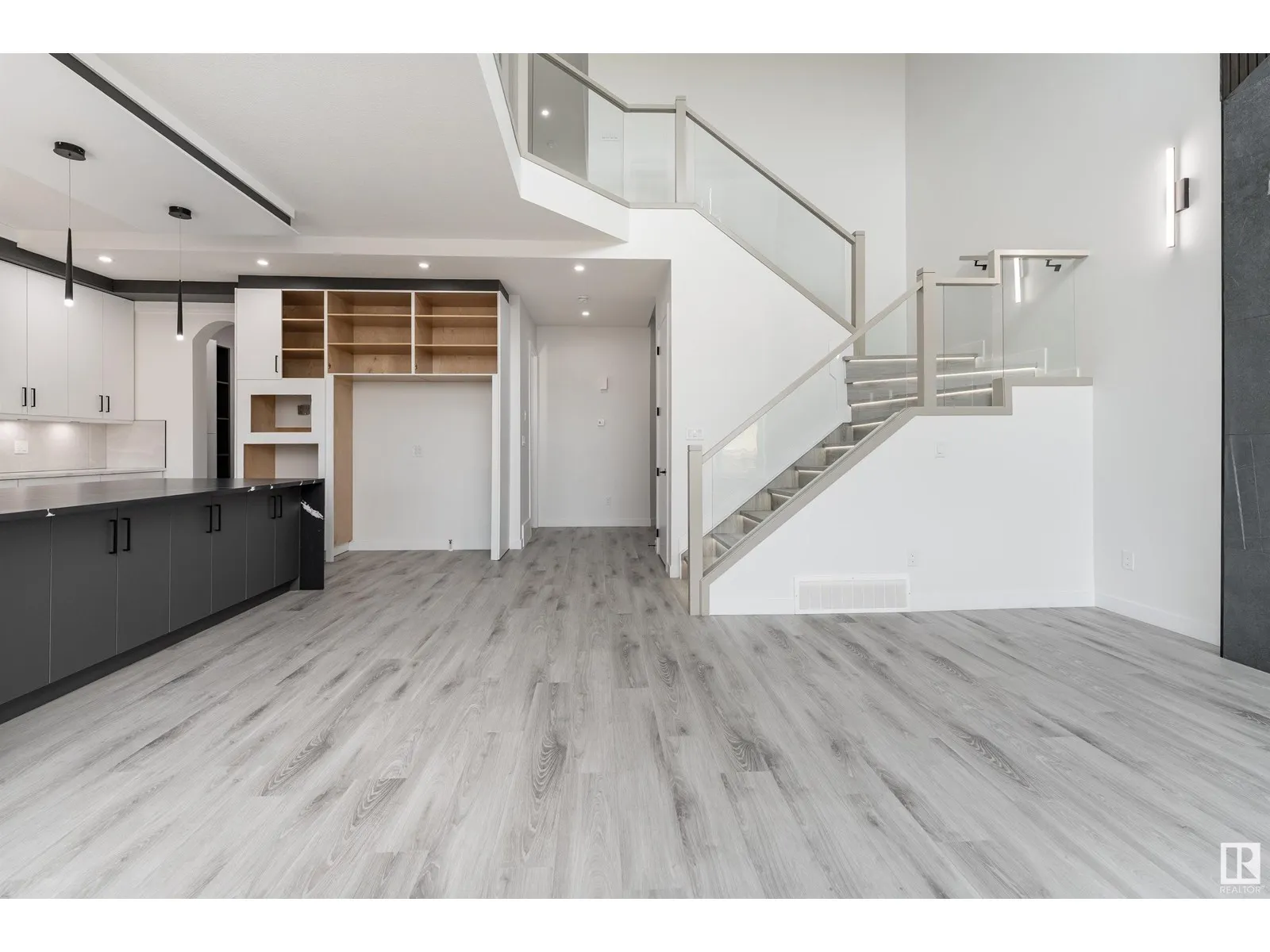 145 Graybriar DR