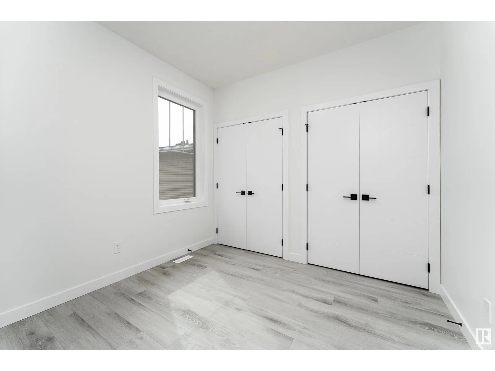 145 Graybriar DR