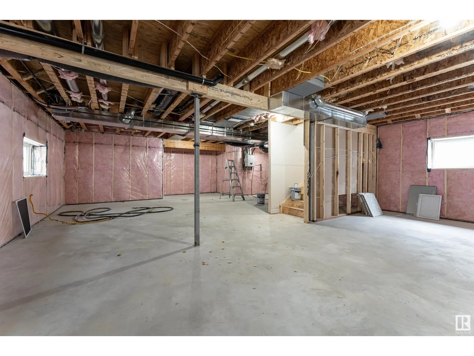 145 Graybriar DR