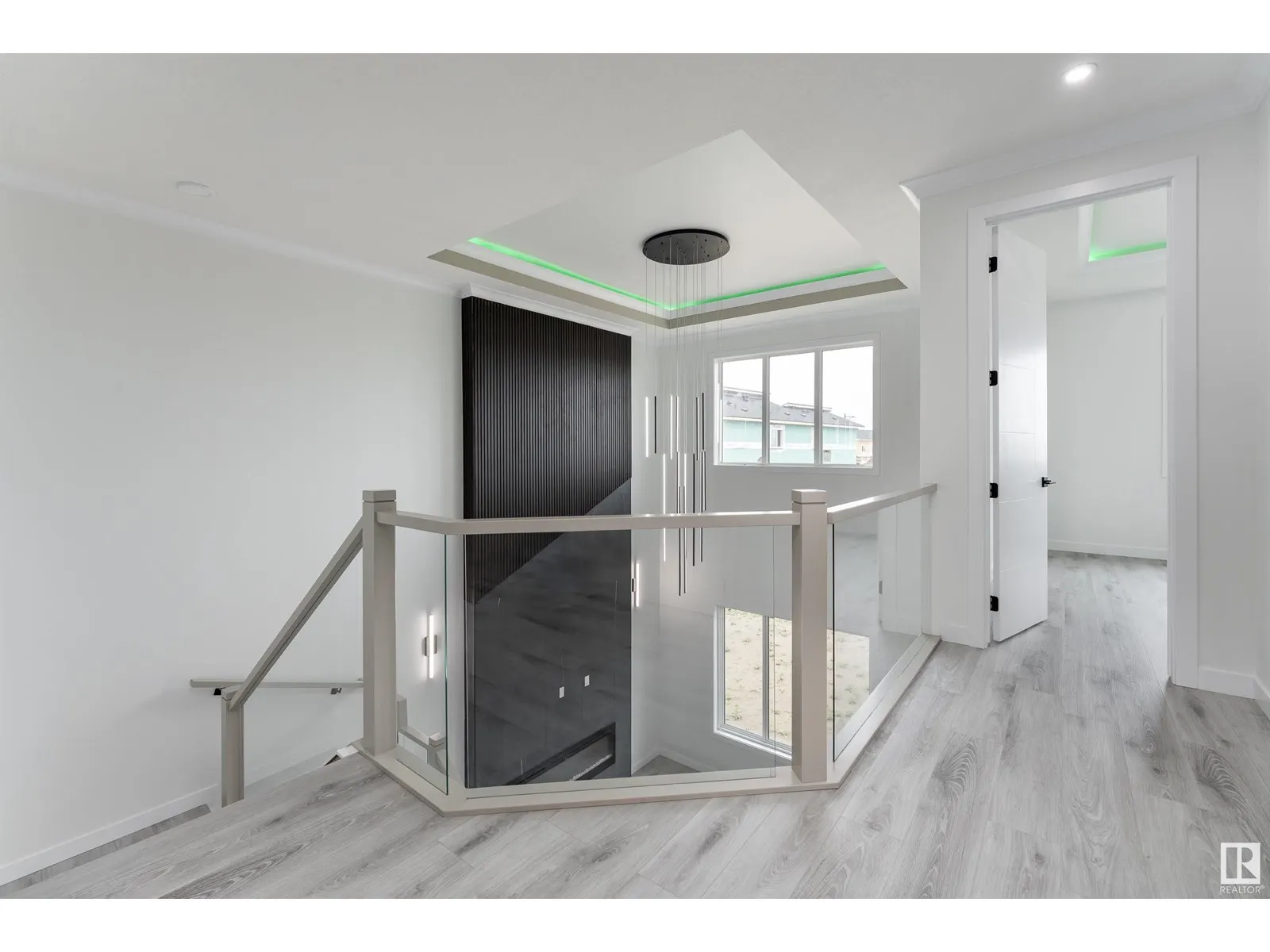 145 Graybriar DR