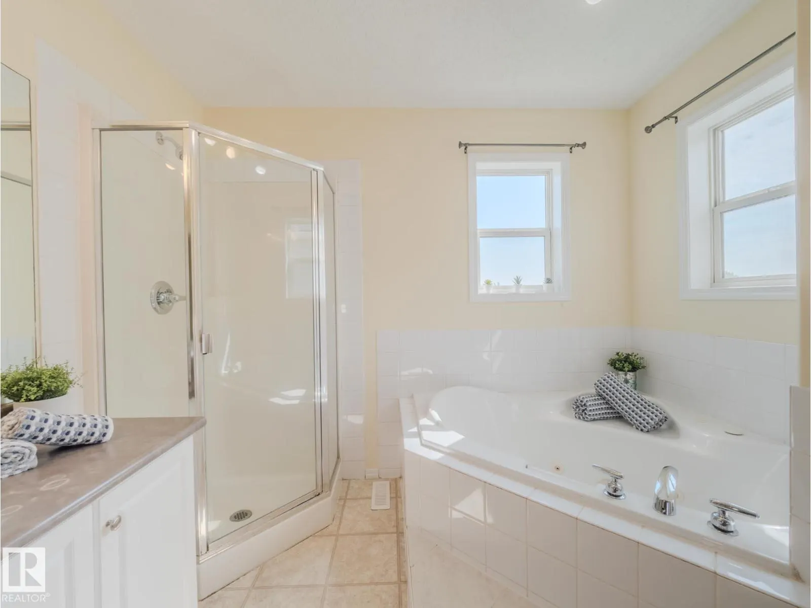 15013 135A ST NW